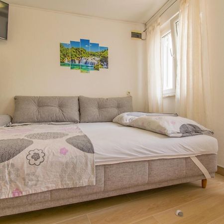 Hotel Studio Apartman Monika Baška Voda Zewnętrze zdjęcie