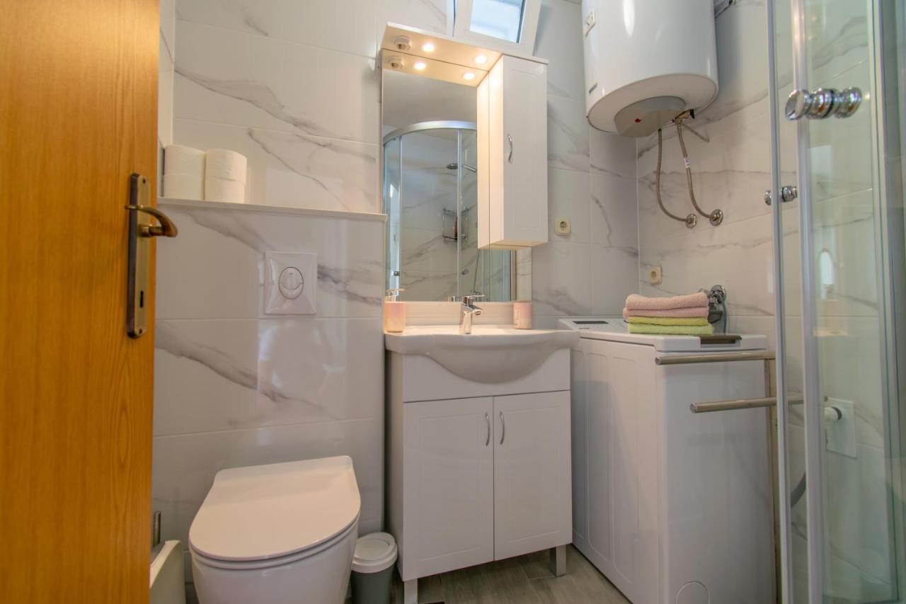 Hotel Studio Apartman Monika Baška Voda Zewnętrze zdjęcie