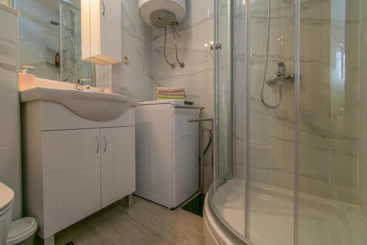 Hotel Studio Apartman Monika Baška Voda Zewnętrze zdjęcie